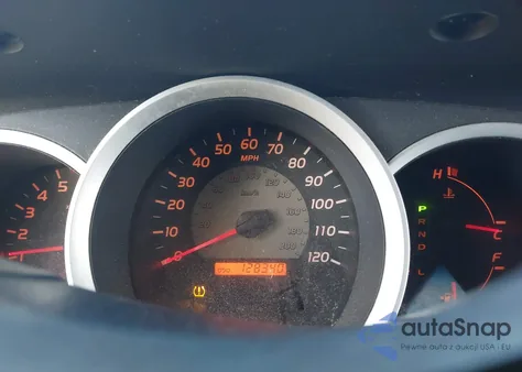 2011 Toyota Tacoma Prerunner V6 из США, поврежденный, VIN 3TMJU4GN8BM110084